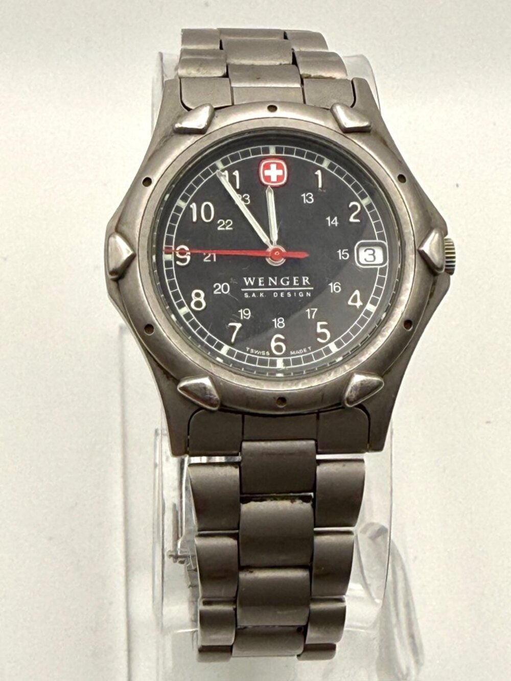 Vintage 90's Wenger SAK Swiss Military Men’s Silver and Black Watch Working